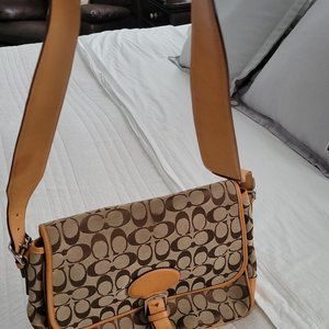 Coach shoulder bag